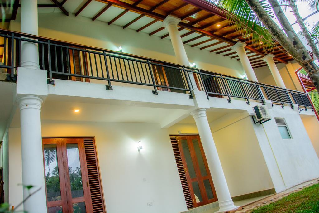 Villa White Hikkaduwa Exterior foto